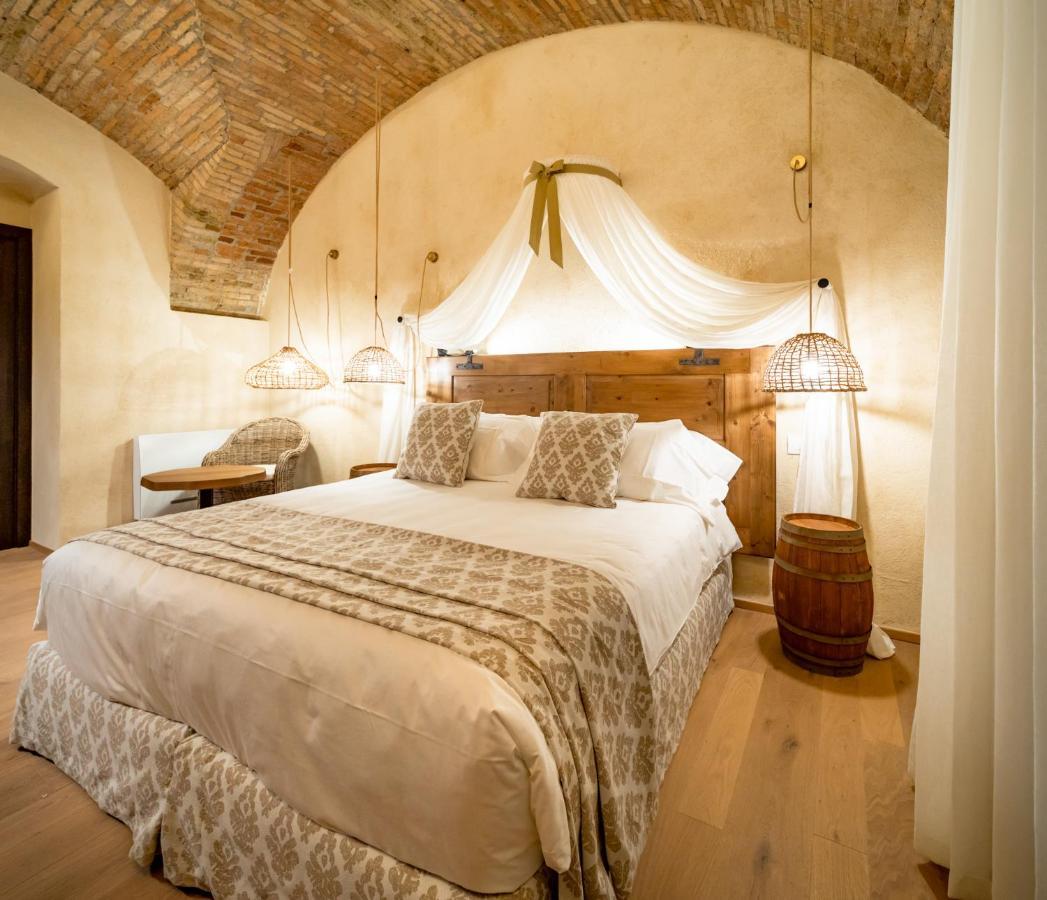 פואניאגו Conti Thun Wine Resort מראה חיצוני תמונה